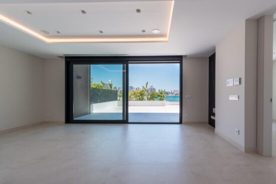 Duplex w pierwszej linii z prywatnym basenem, BENIDORM