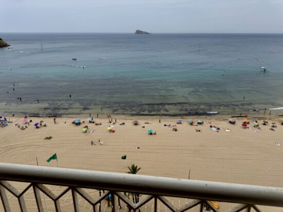 Wyjątkowe mieszkanie w pierwszej linii brzegowej w Benidorm