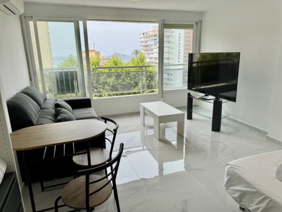 Studio po generalnym remoncie w centrum Benidormu