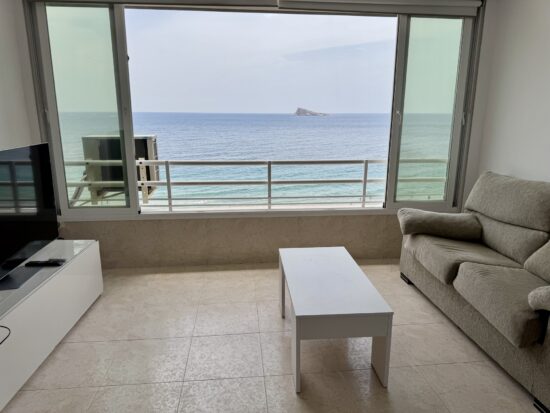 2 niezależne studia po remoncie, przy samej plaży Benidorm